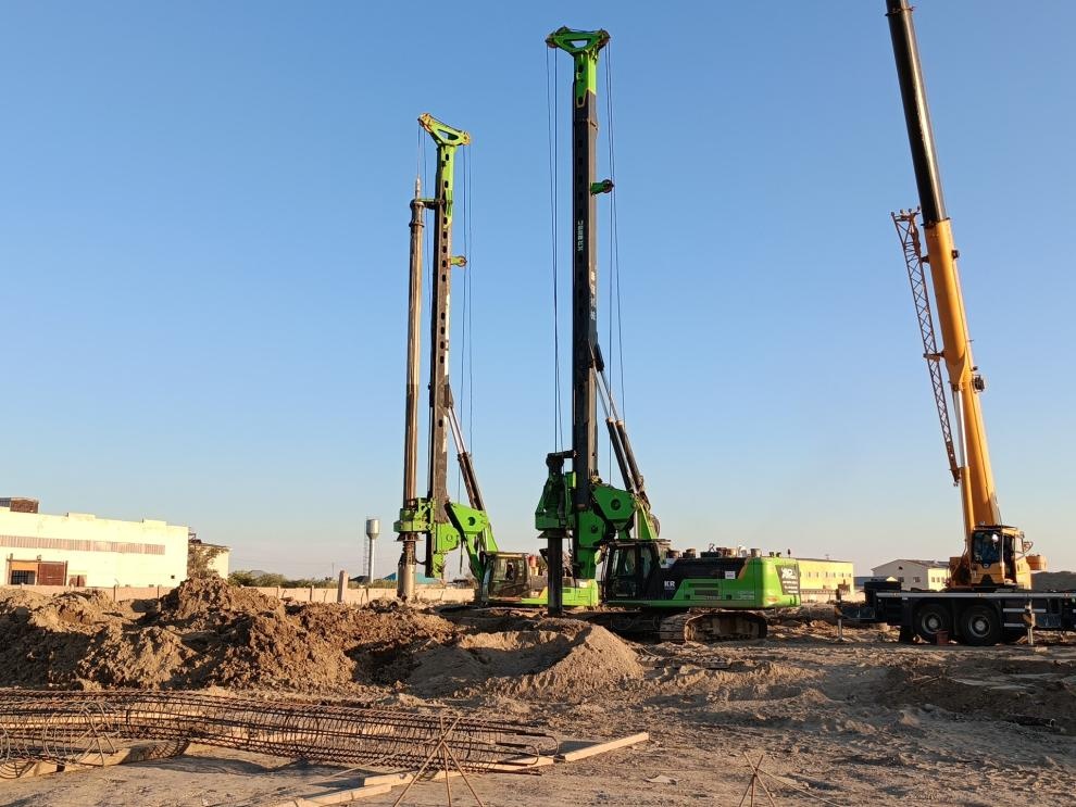 征服密實(shí)卵石層 高效施工展實(shí)力┃泰信卡特彼勒底盤鉆機(jī)賦能烏茲別克斯坦最長橋梁建設(shè) TYSIM Empowers the Construction of the Bridge in Uzbekistan